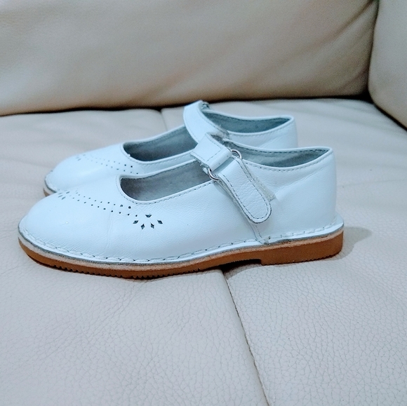 Sold - Picture 3 of 5